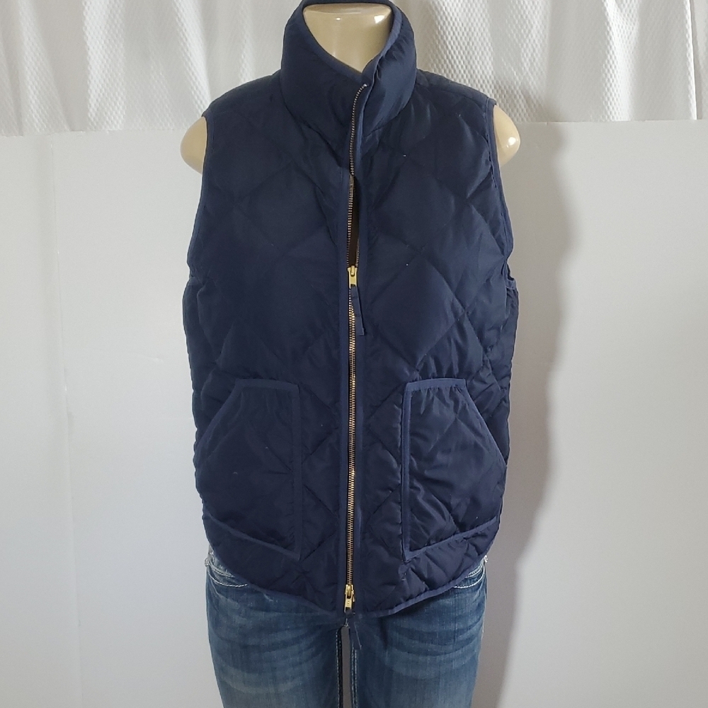 J.Crew Navy Vest with Gold Zipper Size M 60% Down Remainder Waterfowl Feathers